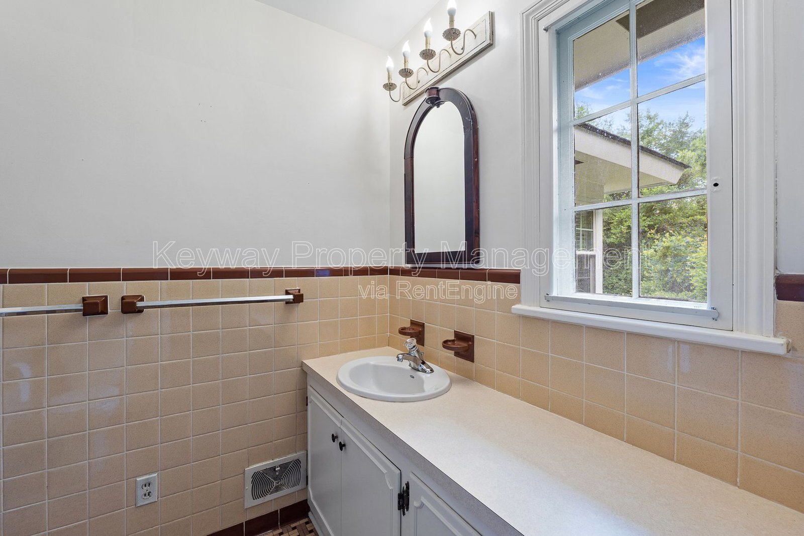 1529 Dribble Road SW property image