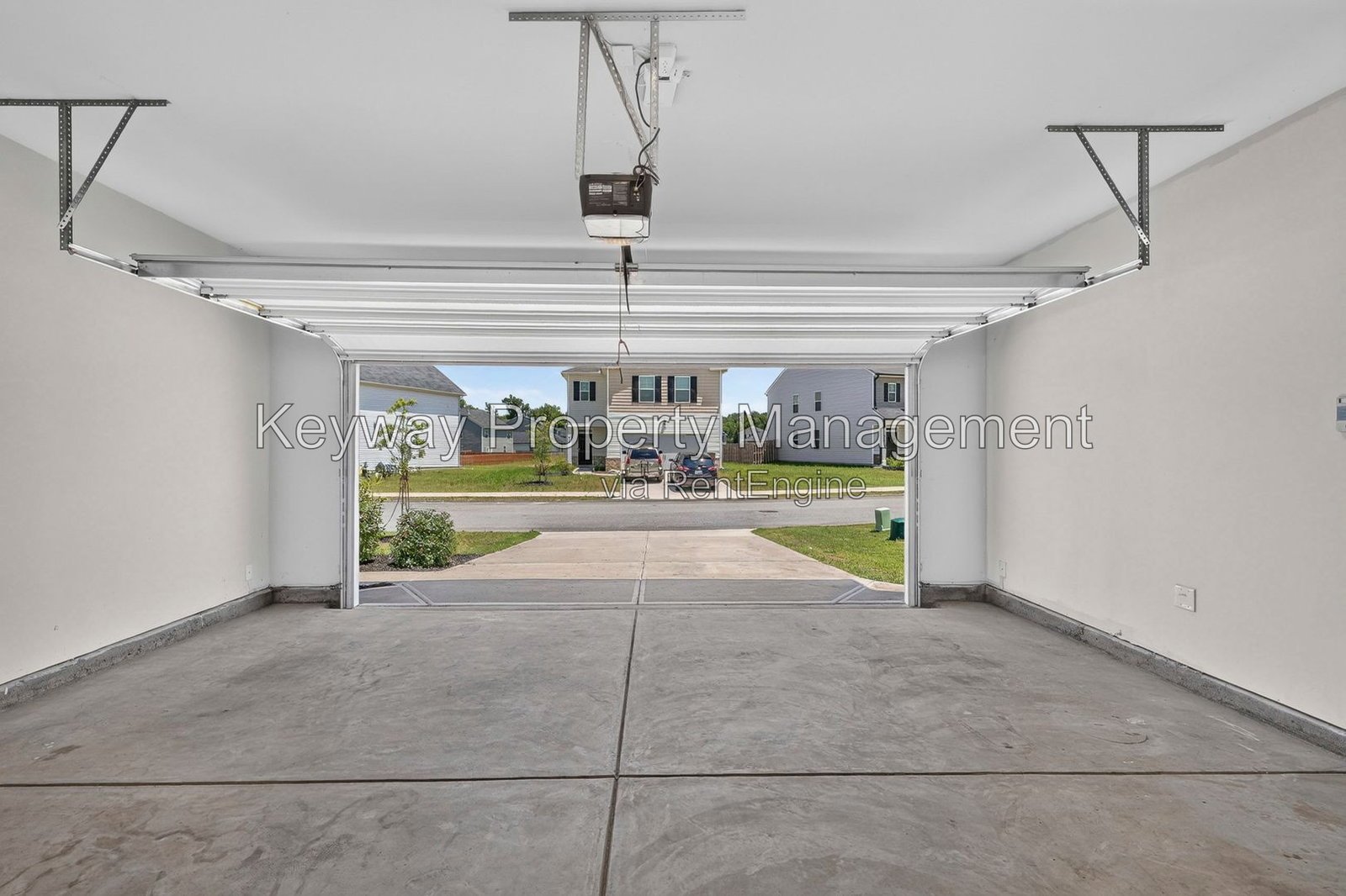 Welcome to 411 Shipwreck Dr - Beech Island property image