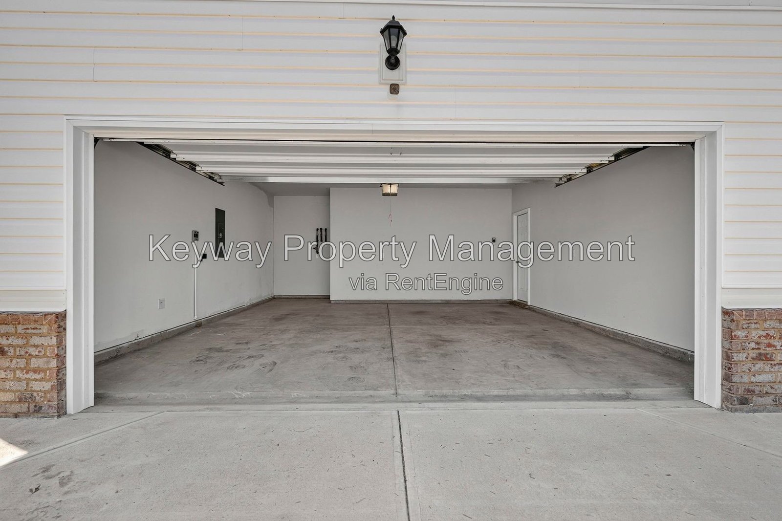 Welcome to 411 Shipwreck Dr - Beech Island property image