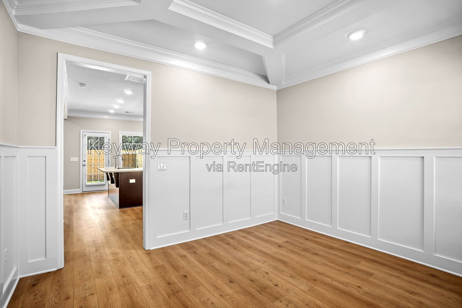 3225 Venetian Drive- Village Square property image