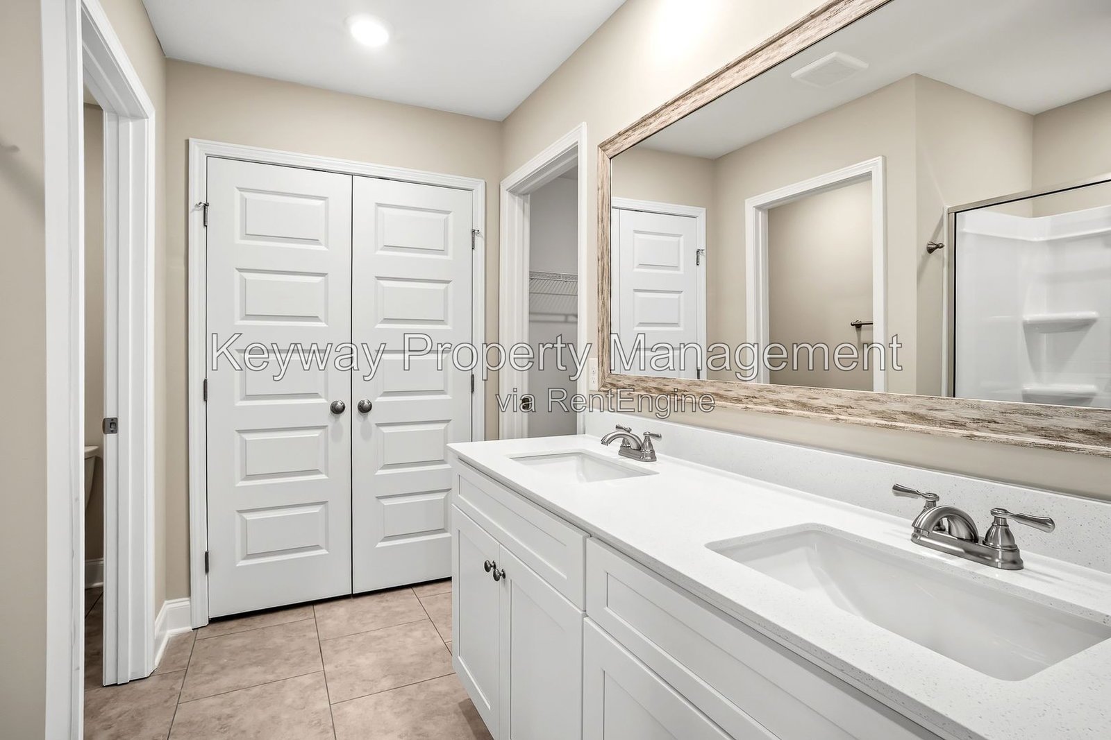 3225 Venetian Drive- Village Square property image