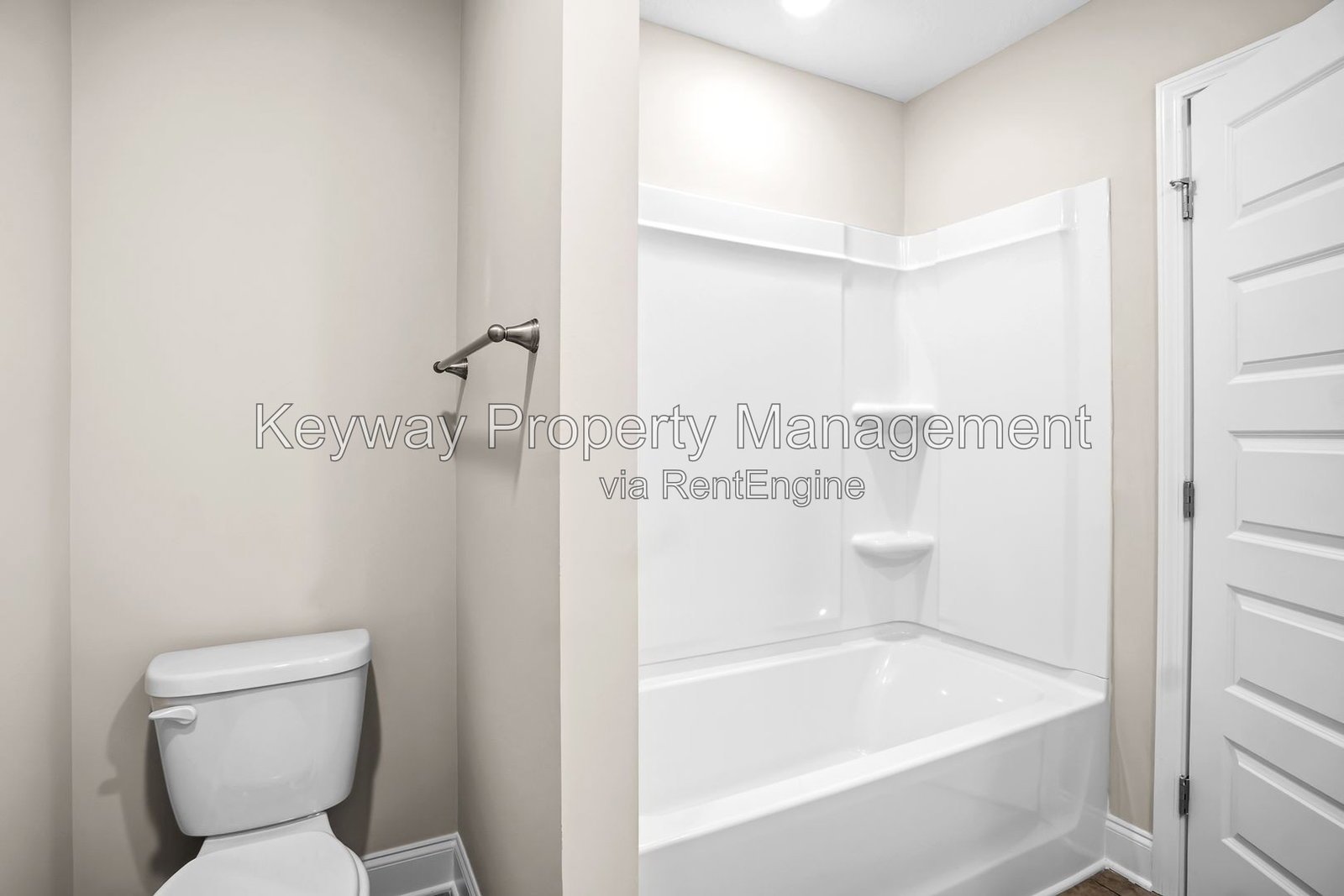 3225 Venetian Drive- Village Square property image