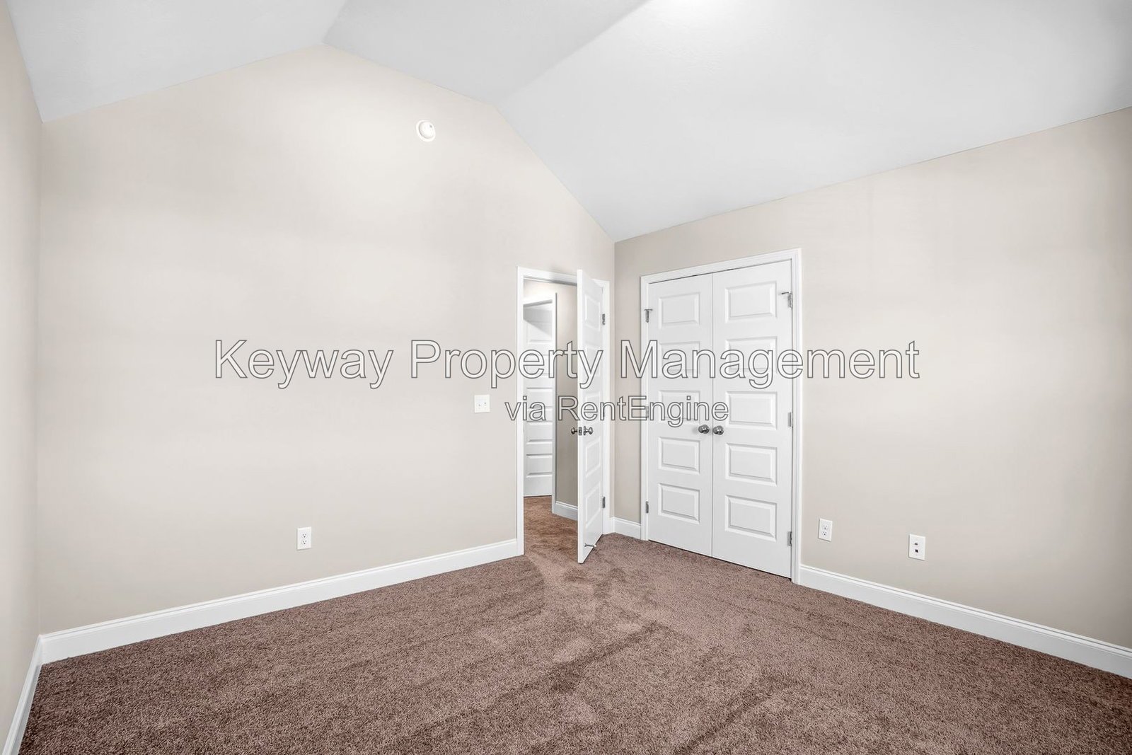 3225 Venetian Drive- Village Square property image