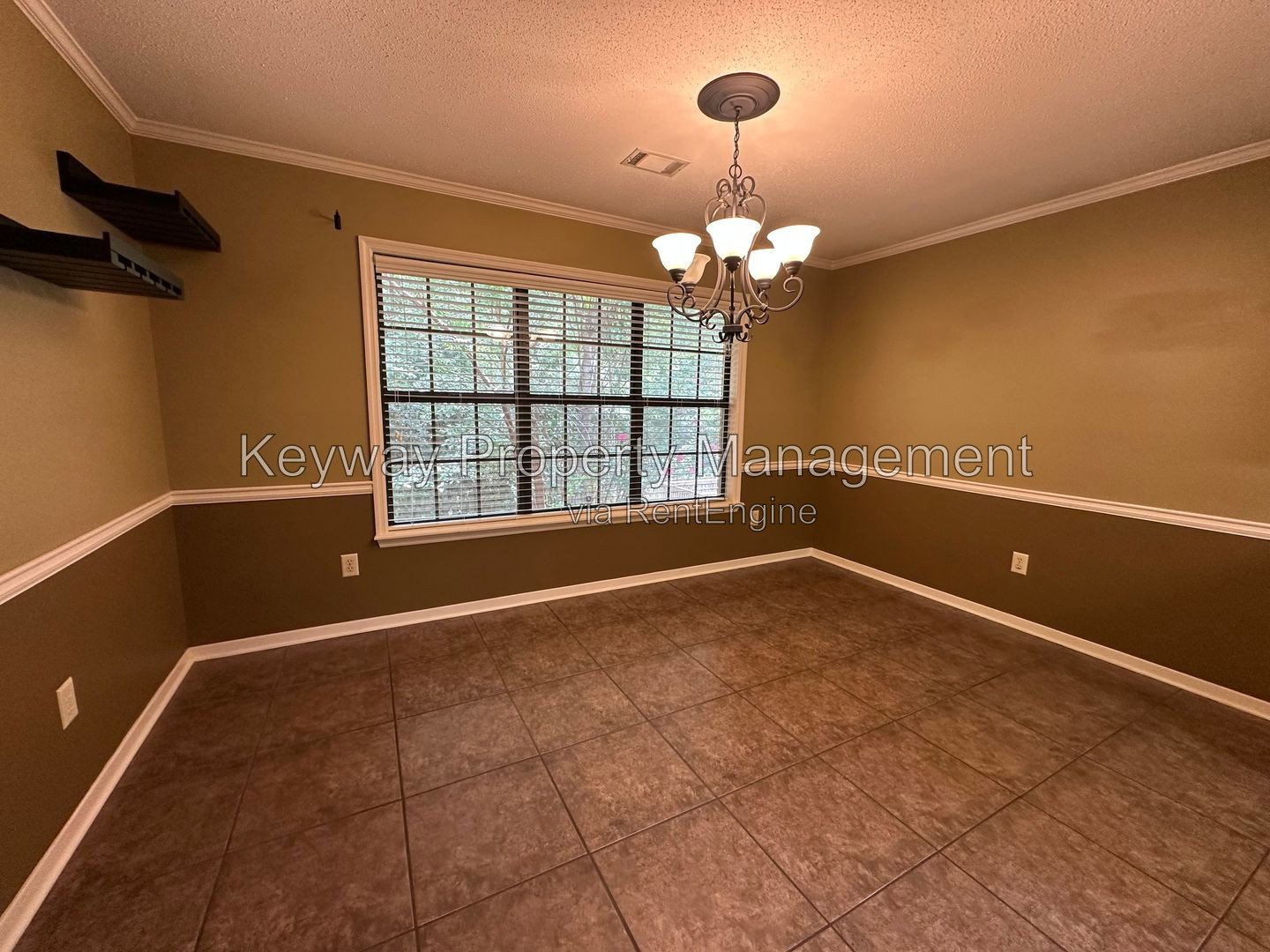 2919 Pointewest Drive - Pointewest property image