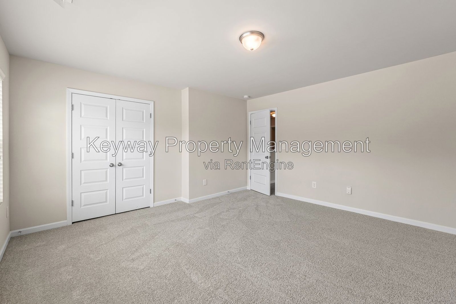 910 Clover Court- property image
