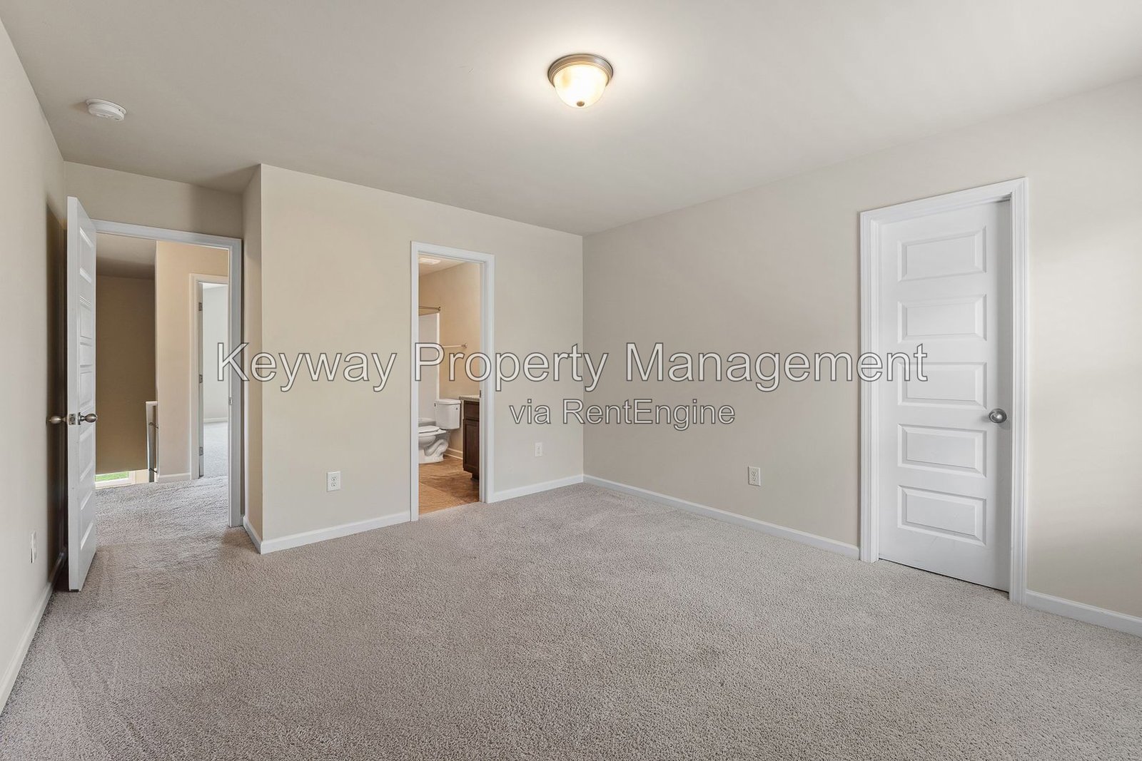 910 Clover Court- property image