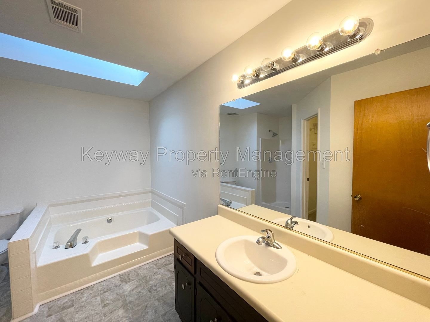 2203 Sagemont Court - Pepperidge property image