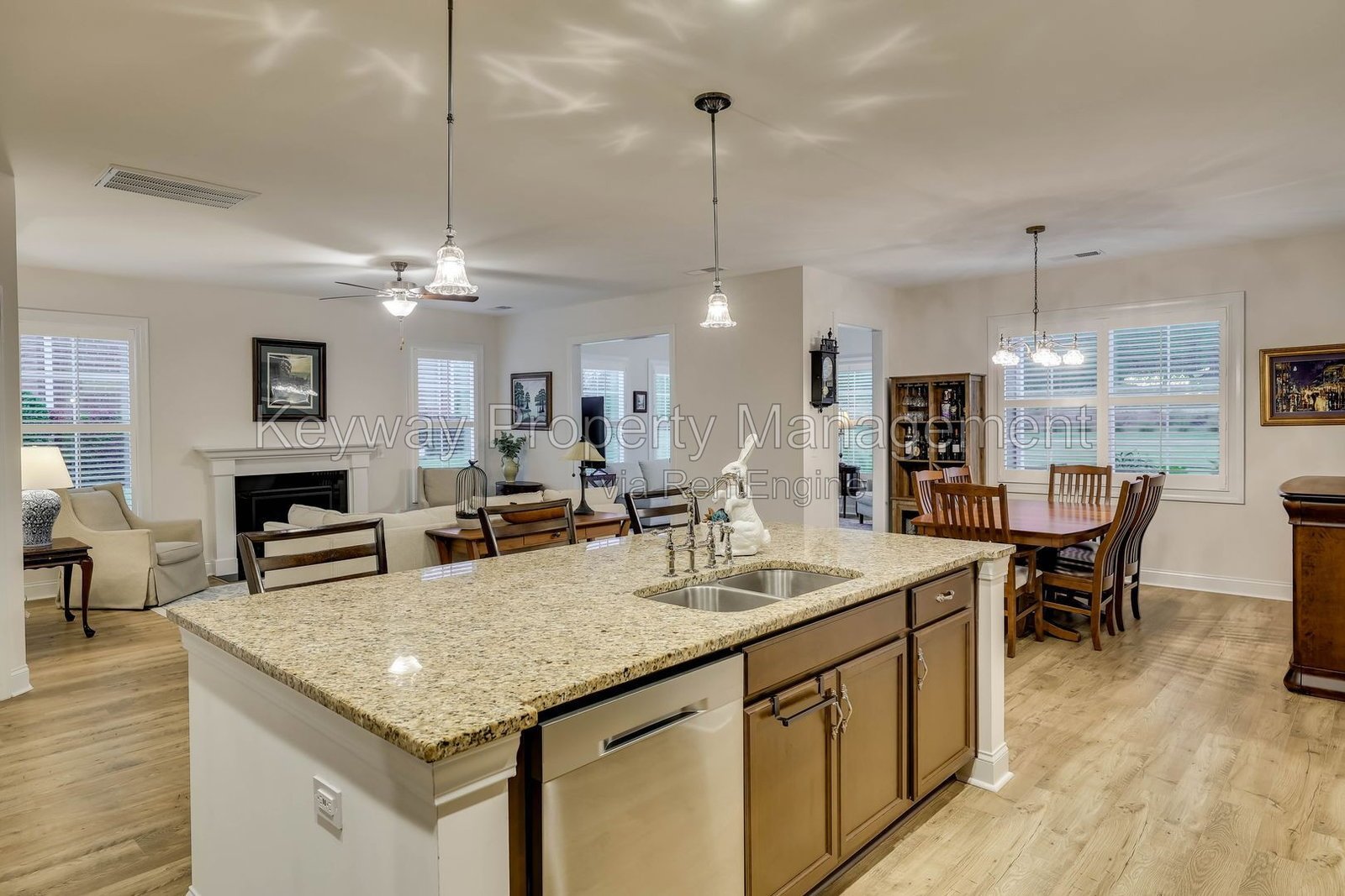 128 Fitzsimmons Drive - Mount Vintage property image
