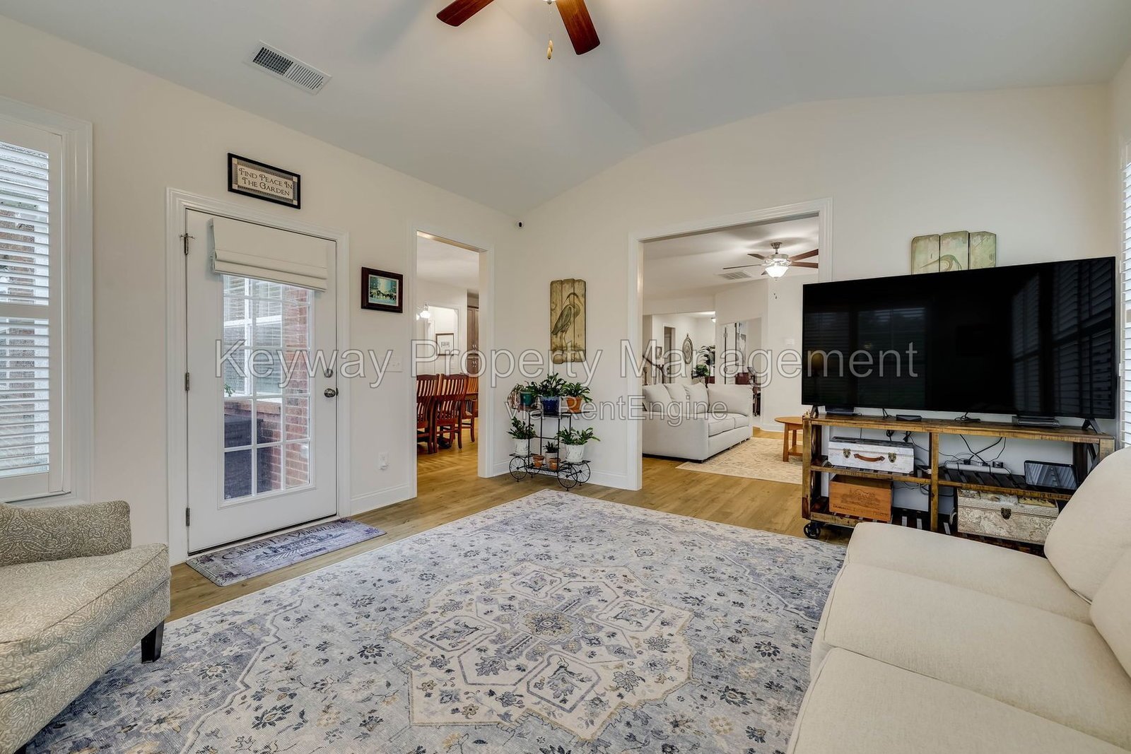 128 Fitzsimmons Drive - Mount Vintage property image