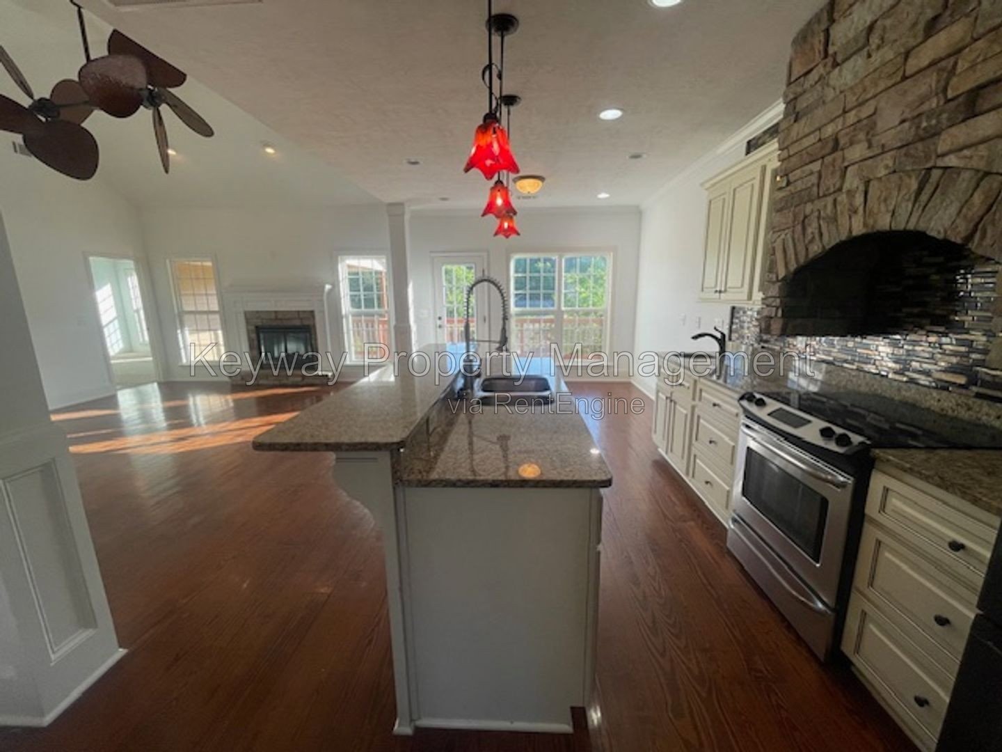 880 Willow Way - Jones Creek property image