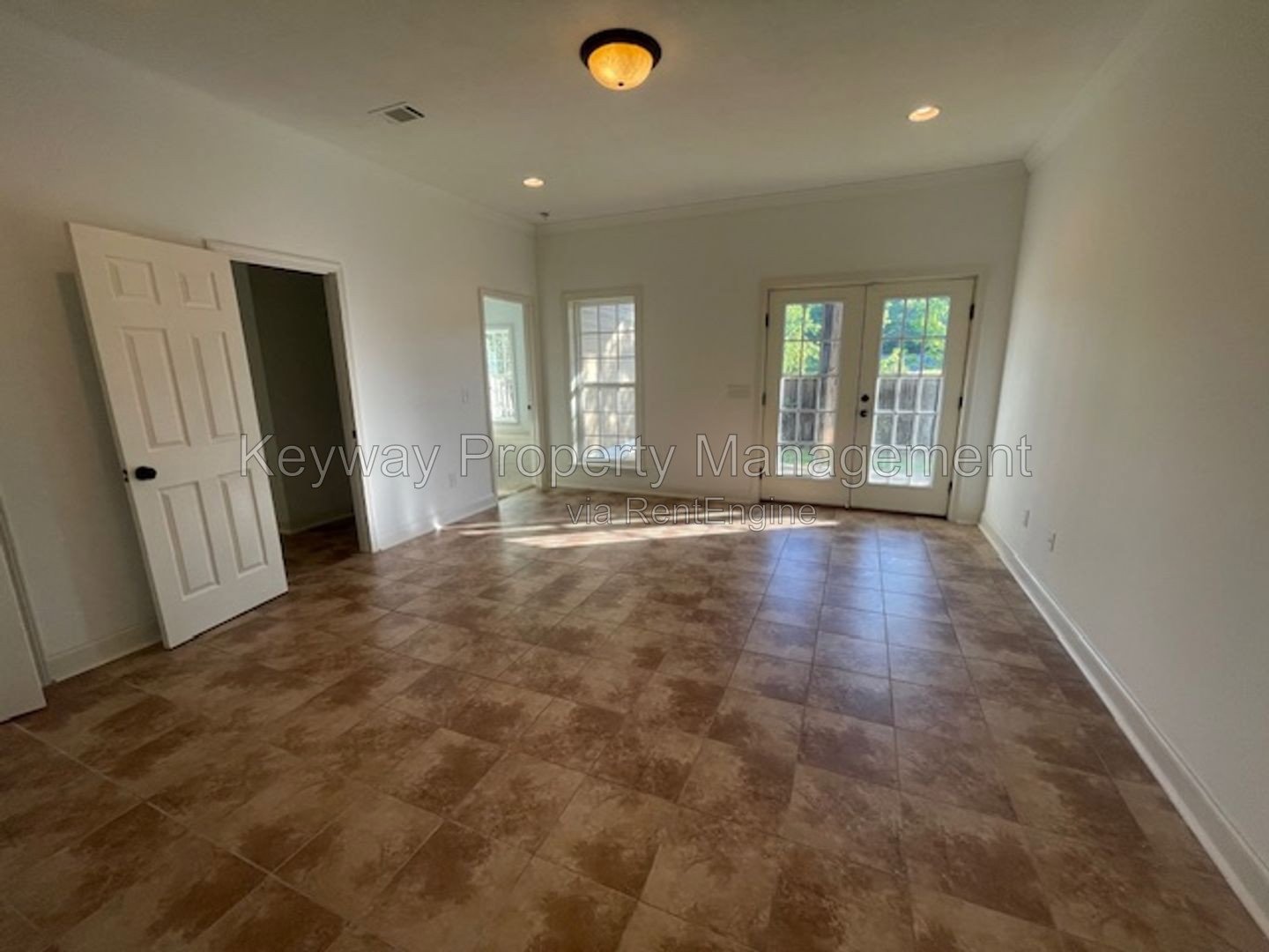 880 Willow Way - Jones Creek property image