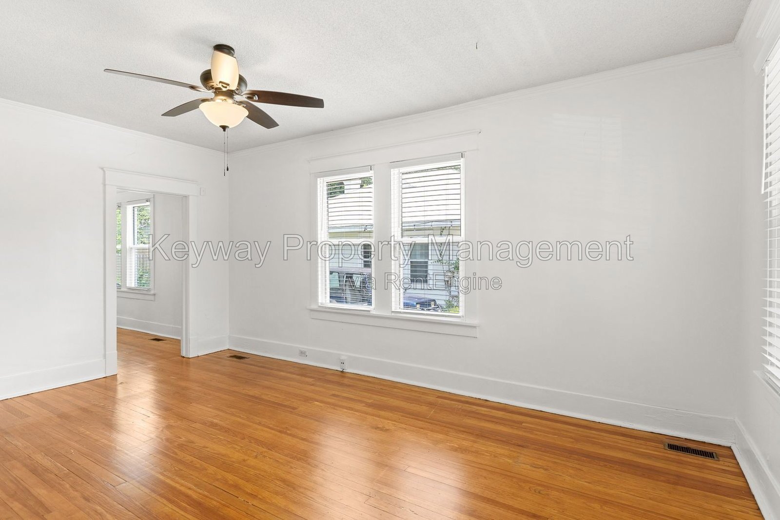 1111 Adrian St - Summerville Terrace property image