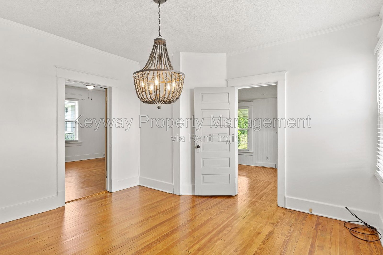 1111 Adrian St - Summerville Terrace property image