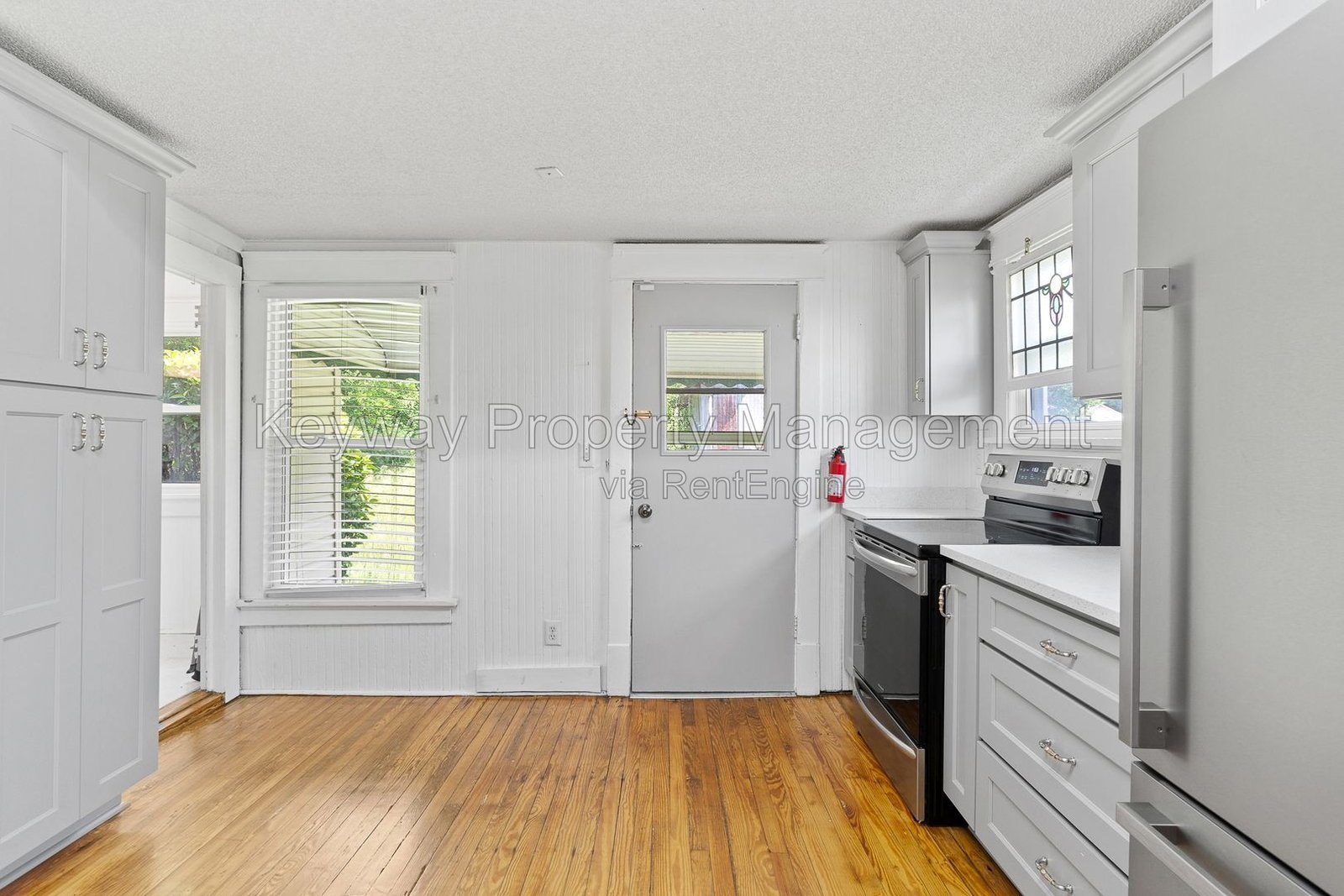 1111 Adrian St - Summerville Terrace property image