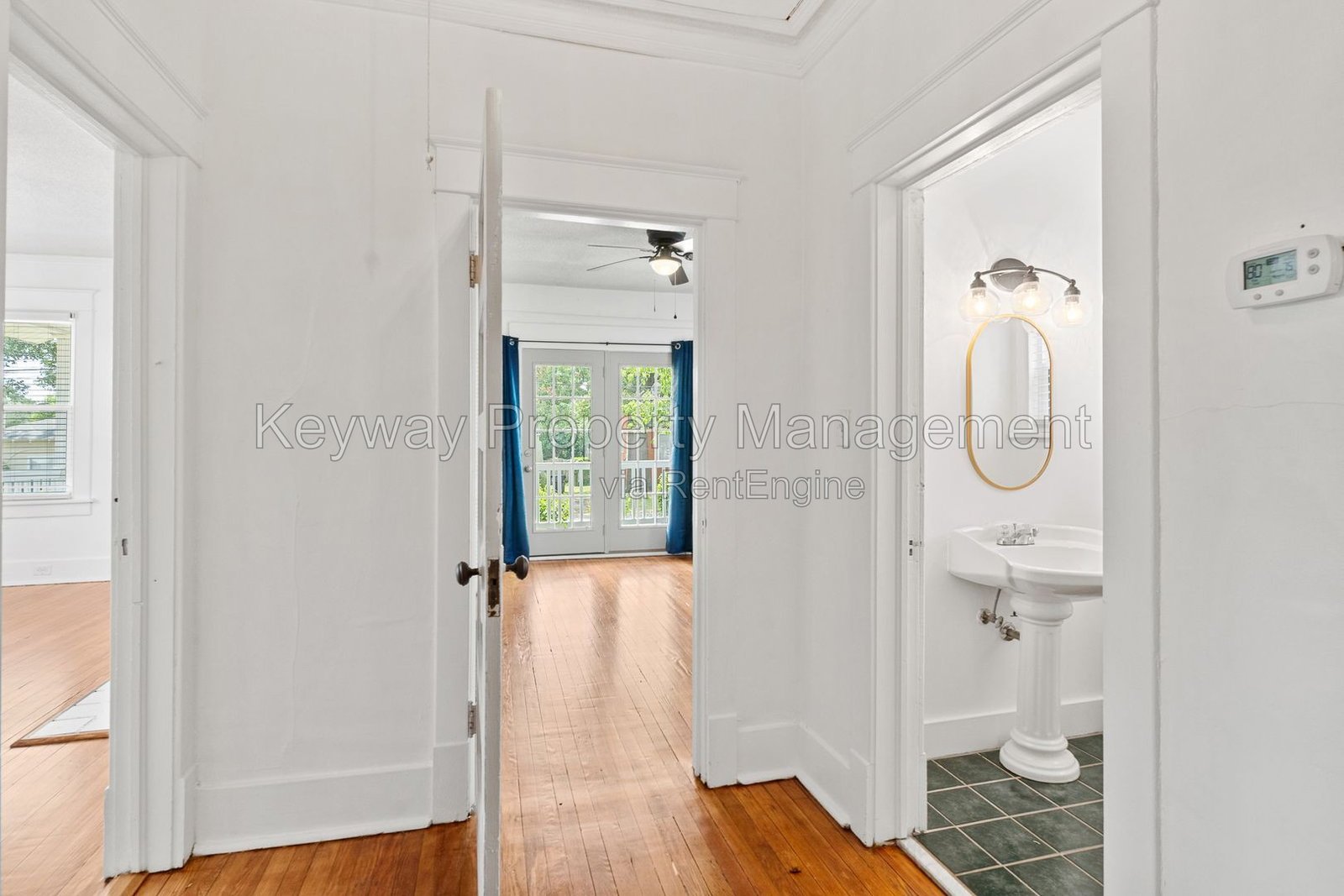 1111 Adrian St - Summerville Terrace property image