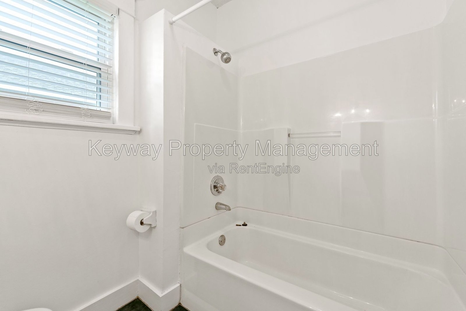 1111 Adrian St - Summerville Terrace property image