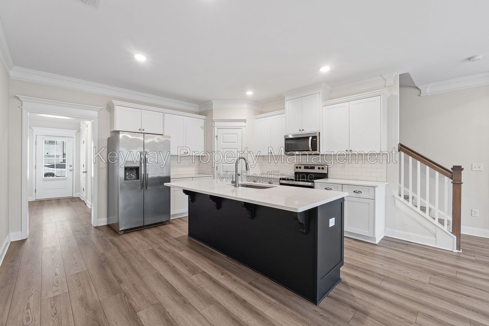 1047 Linsmore Avenue - Canterbury Farms property image