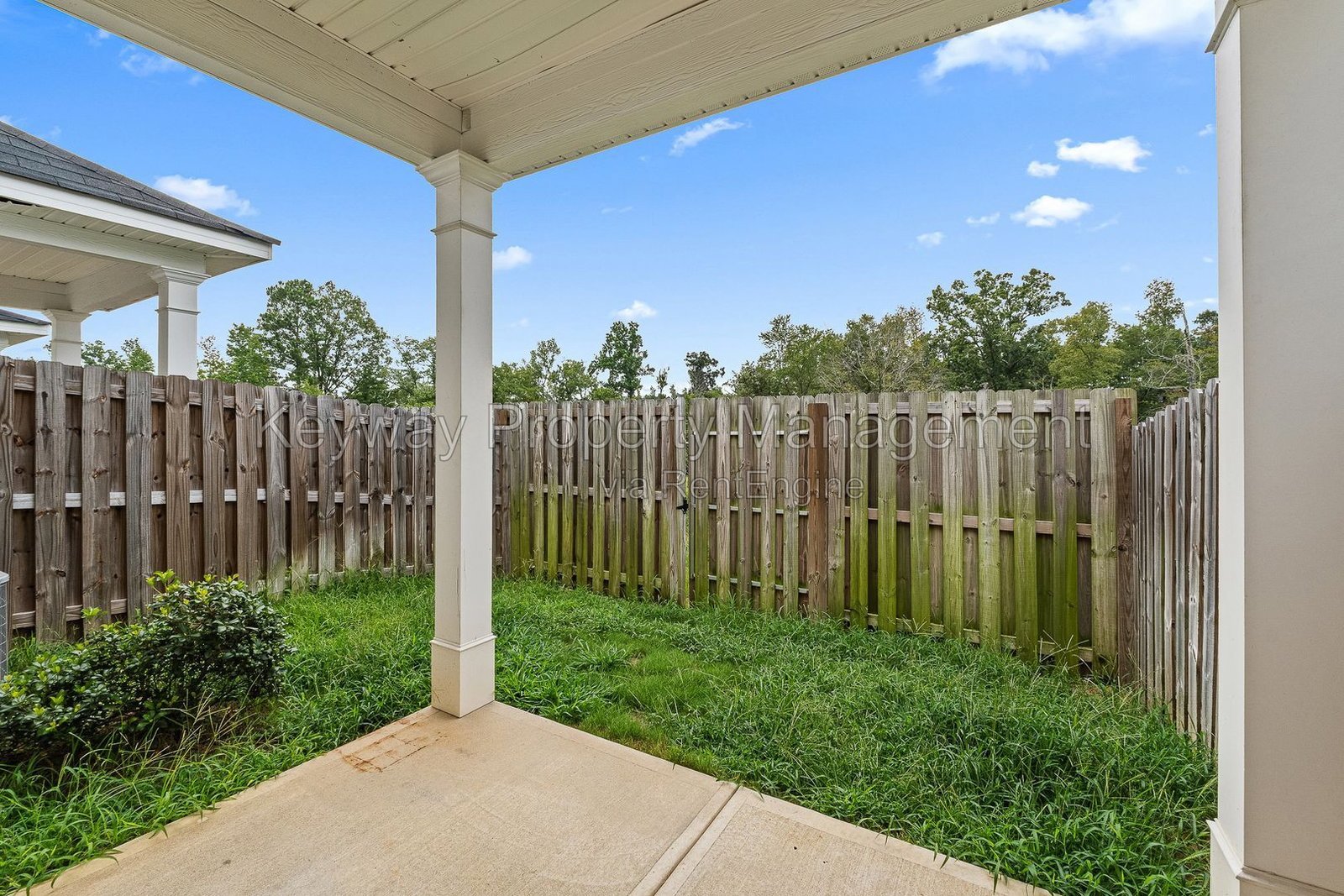 1047 Linsmore Avenue - Canterbury Farms property image
