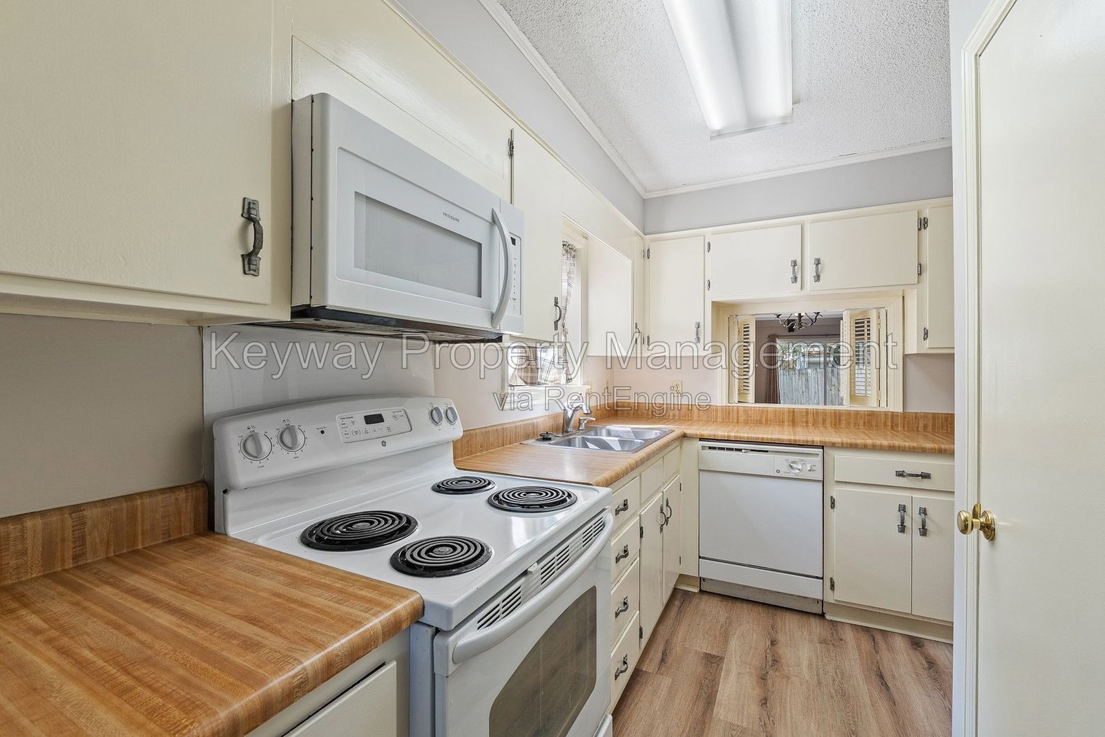 839 Wimbledon - Forest Hills Racquet Club property image