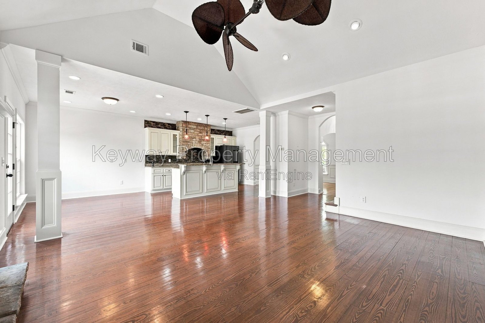 880 Willow Way - Jones Creek property image