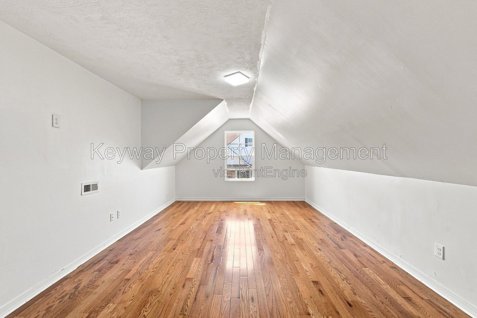 880 Willow Way - Jones Creek property image