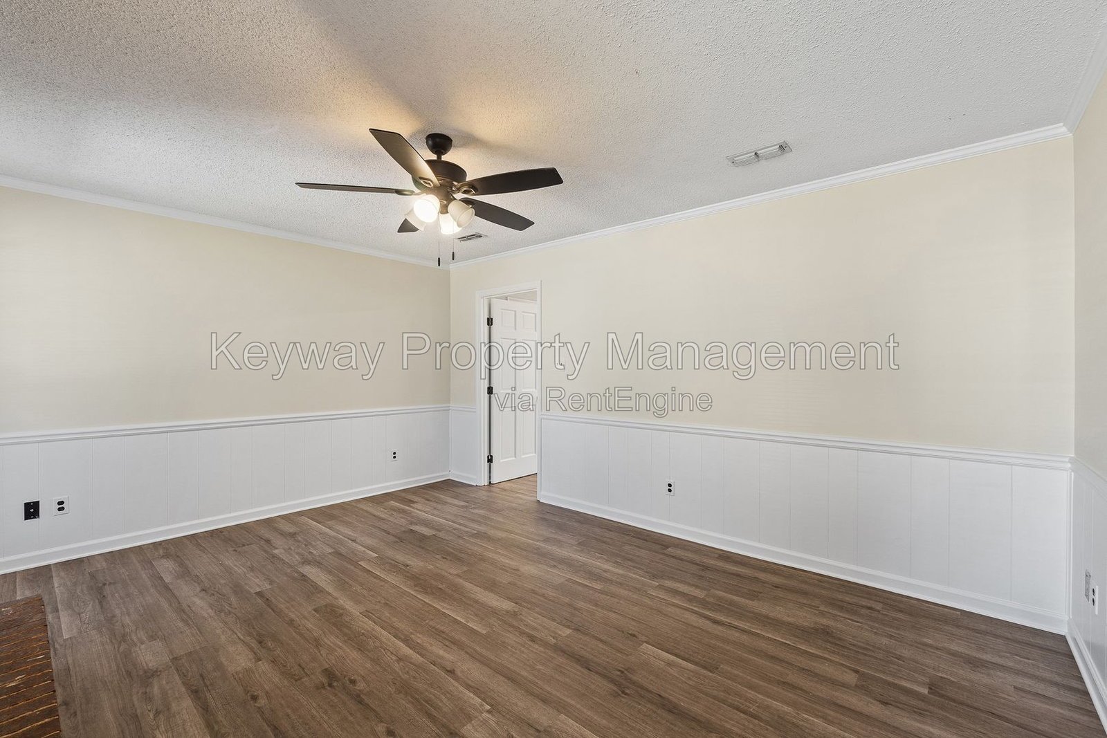 642 Clinton Way W - Fox Run property image
