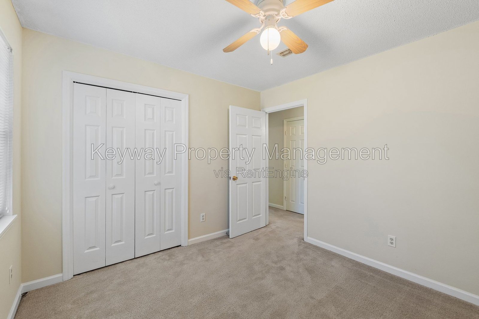 642 Clinton Way W - Fox Run property image