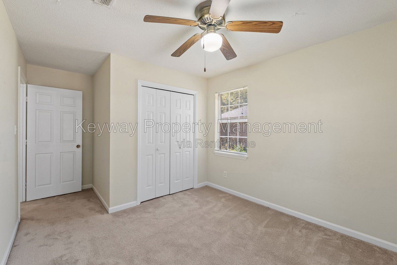 642 Clinton Way W - Fox Run property image