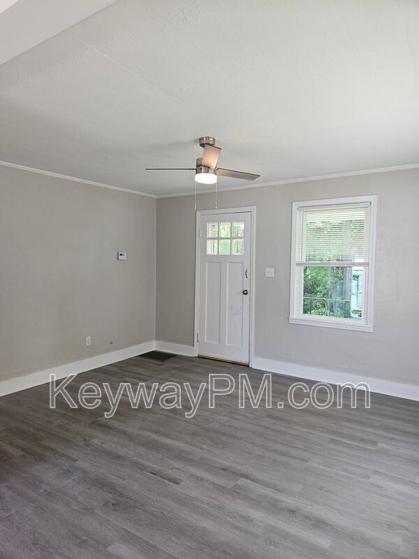 302 Crystal Lake Drive- North Augusta property image