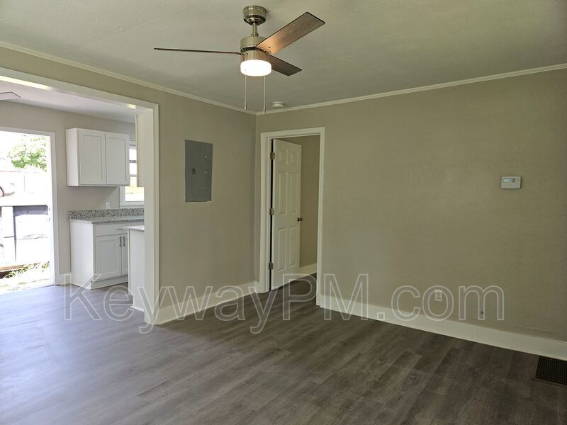 302 Crystal Lake Drive- North Augusta property image