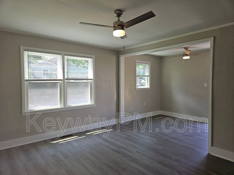 302 Crystal Lake Drive- North Augusta property image