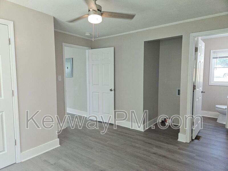 302 Crystal Lake Drive- North Augusta property image