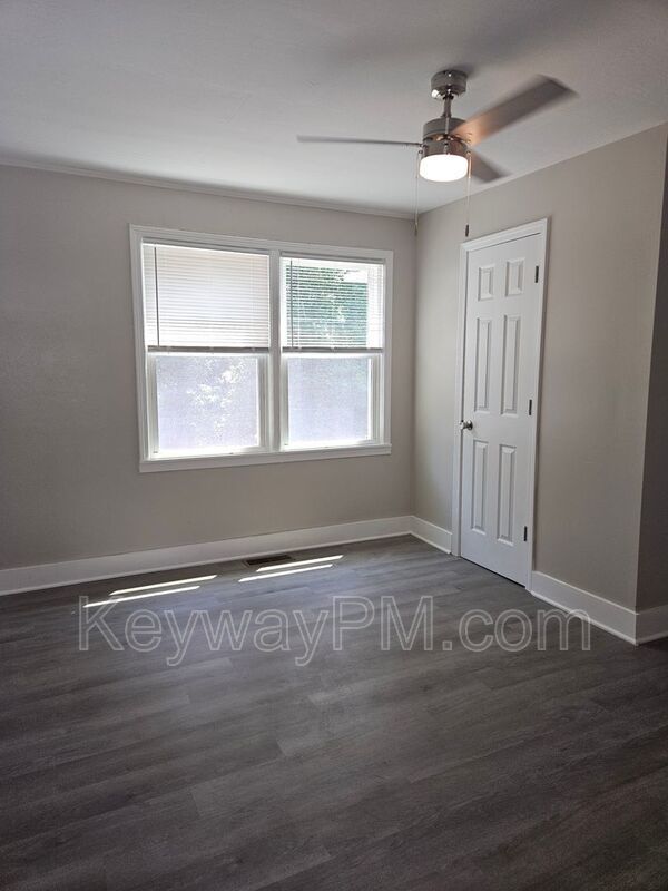 302 Crystal Lake Drive- North Augusta property image
