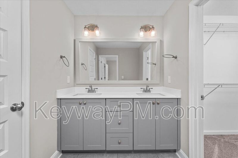 202 Linsmore Lane-Canterbury Farms property image