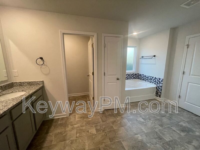 532 Myrtle Crest - The Estates At Deer Hollow property image