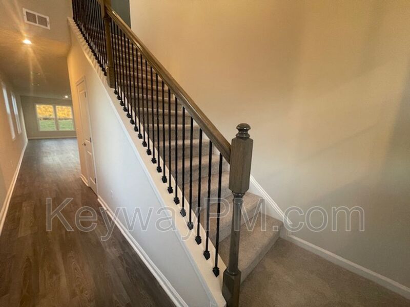 810 Manitou - Providence Station property image