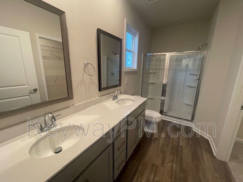 810 Manitou - Providence Station property image