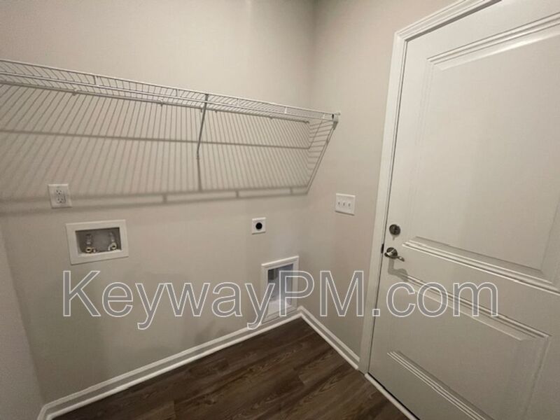 810 Manitou - Providence Station property image