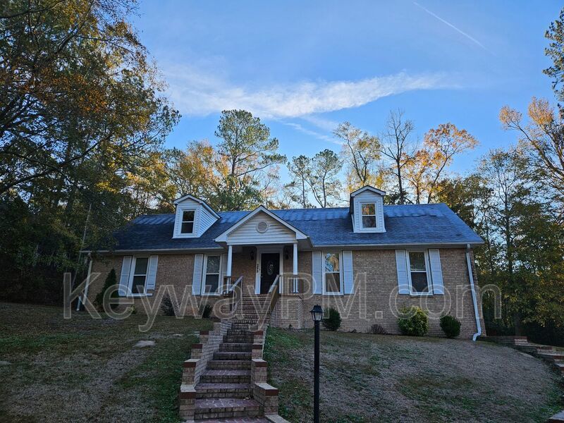 299 Woodland Drive property image